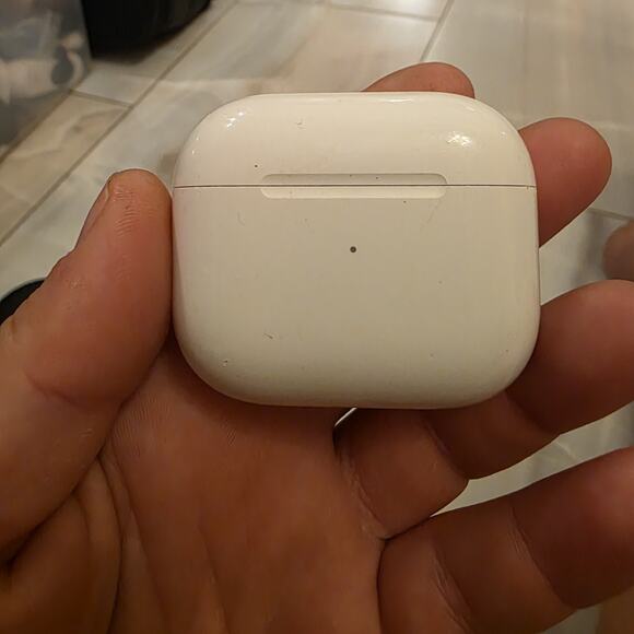 Apple Airpods 3rd Generation A2897 Lightning Charging Case rigth Earbud Only - Picture 9 of 13